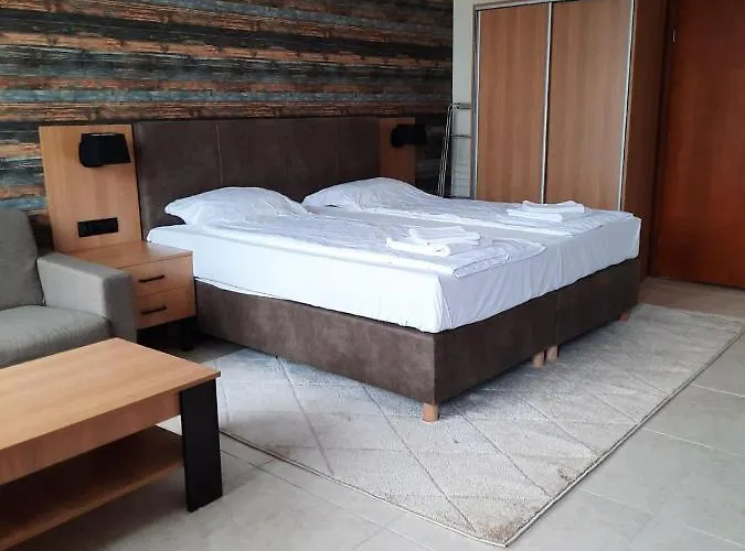 Luxurious Nani Кранево