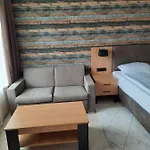 Luxurious Nani *