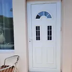 Luxurious Nani *