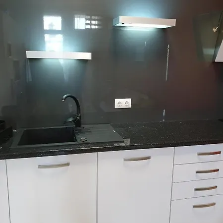 Luxurious Nani * קרנבו