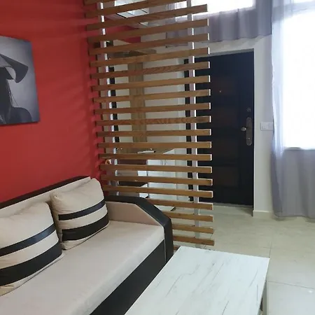 Luxurious Nani * קרנבו